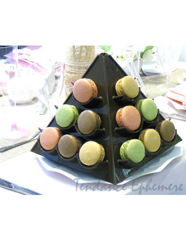1 Pyramide à Macarons Chocolat - 24